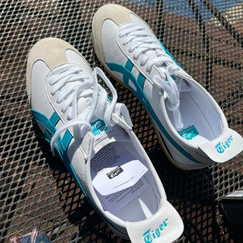 Onitsuka Tiger Green and White 2023 size 8 Unworn New In Box with Tags - Picture 1 of 6